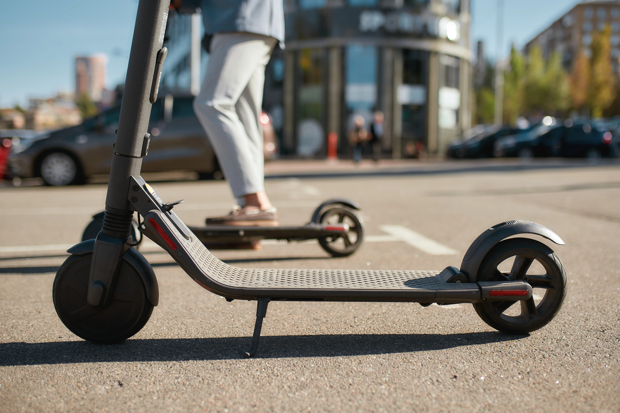 Kako so električni skiroji spremenili urbano mobilnost